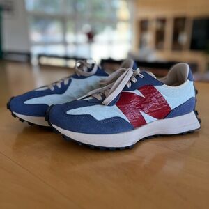 New Balance 327 VB Vintage Worn Pack Green, Blue, Red Sneaker - Size 8.5 Men's